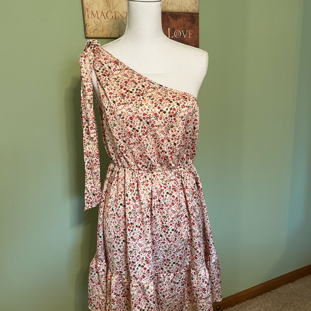 Vernacular Shoulder Tie Floral Dress -Size M